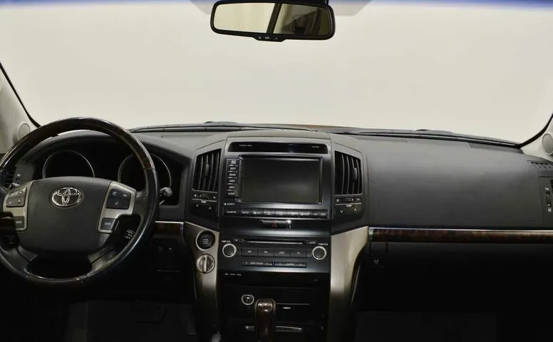 Toyota land cruiser 200 series