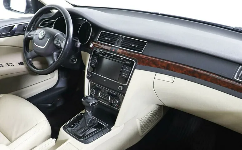 Skoda Superb II