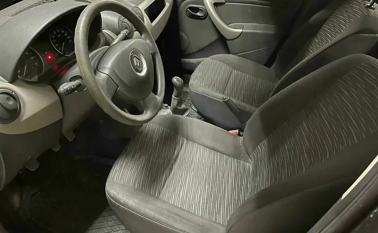Renault SANDERO 1.6 MT (103 л.с.)