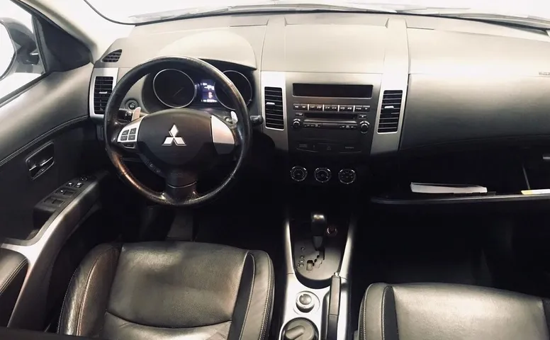 Mitsubishi Outlander II Рестайлинг