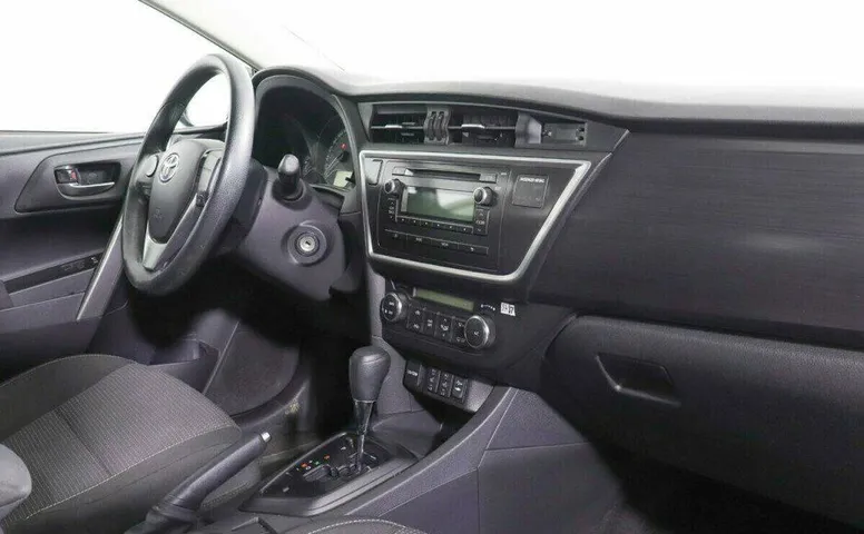 Toyota Auris 1.6 Вариатор