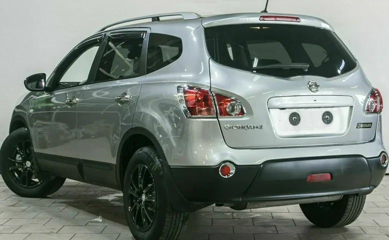 Nissan qashqai+2