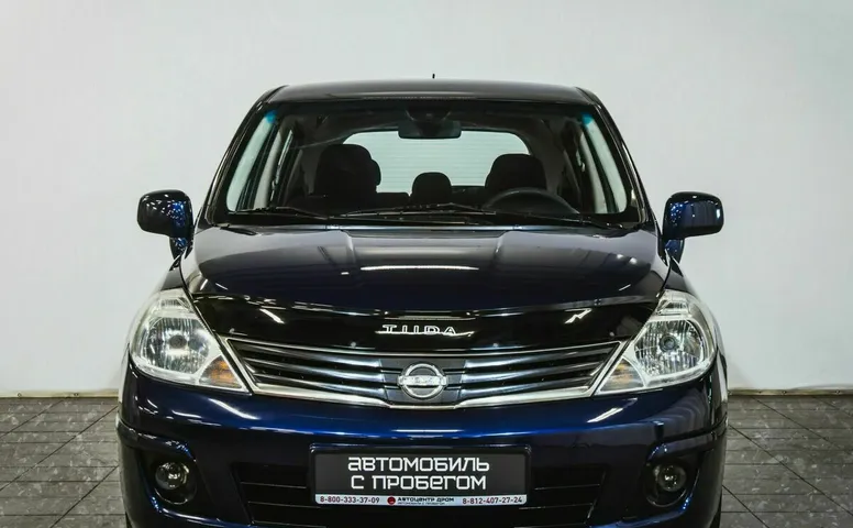 Nissan tiida