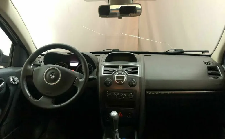 Renault MEGANE 1.6 MT (115 л.с.)
