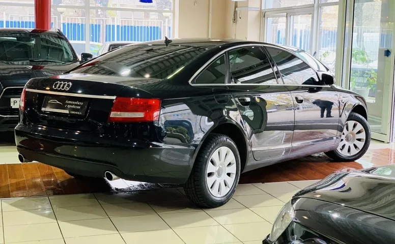 Audi A6 III (C6)