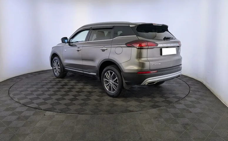 Geely Atlas Pro