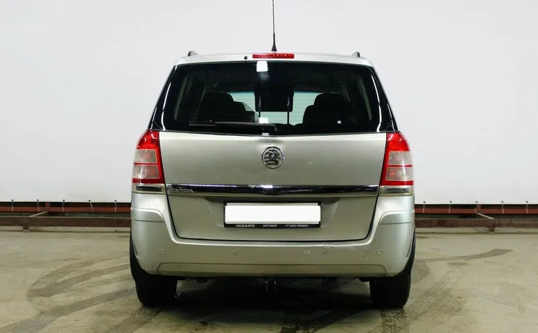 Opel Zafira B Рестайлинг