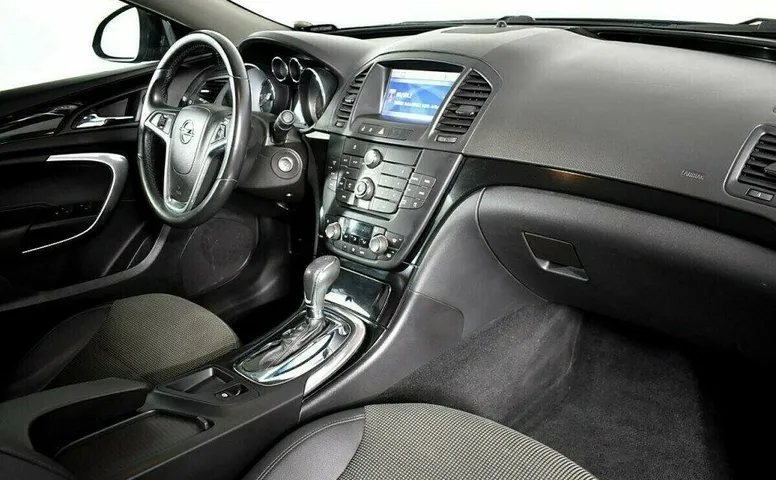 Opel Insignia 2.0 Автомат