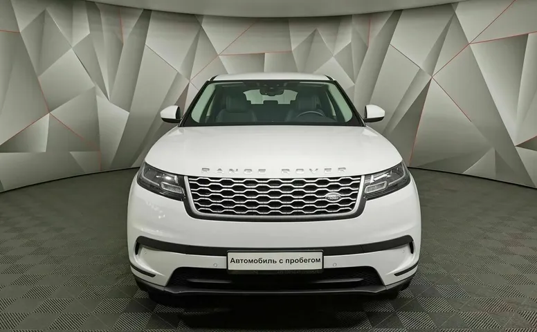 Land Rover Range Rover Velar 2.0 T AT (250 л.с.) Белый
