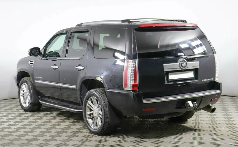 Cadillac Escalade III