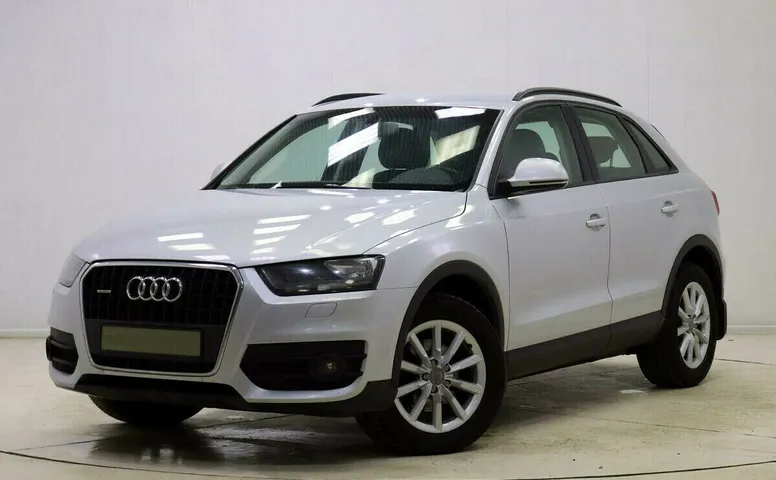 Audi Q3 I (8U)