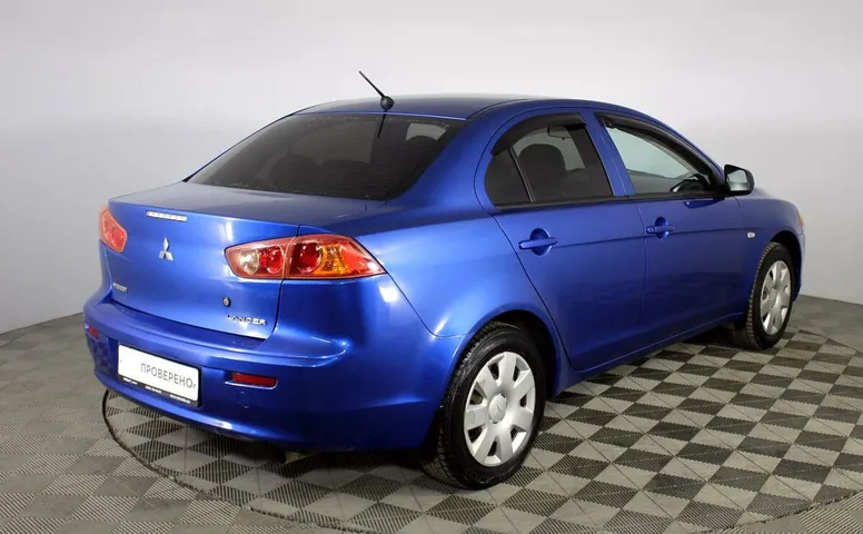 Mitsubishi Lancer