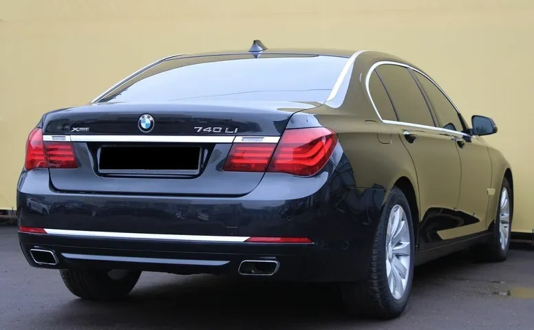 BMW 7ER 740Li xDrive 3.0 AT (320 л.с.) 4WD