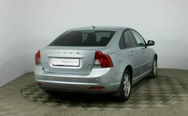 Volvo S40 2.0 Робот