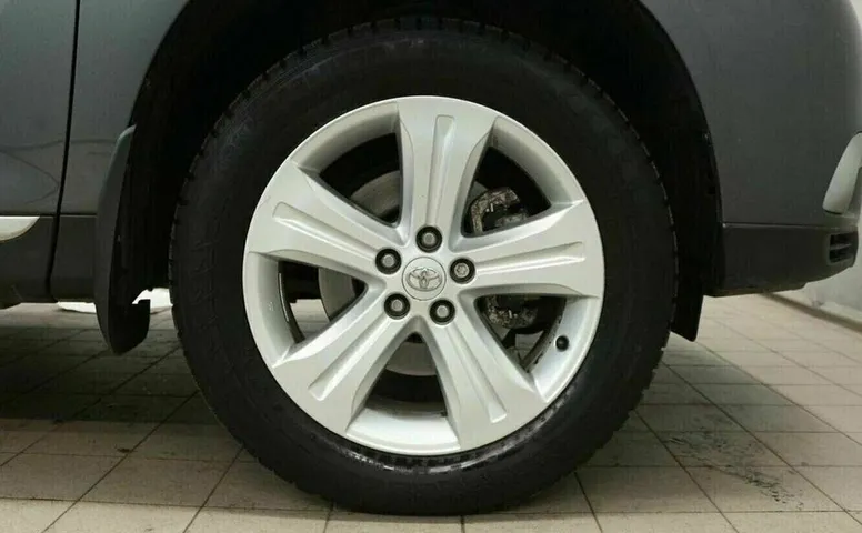 Toyota highlander