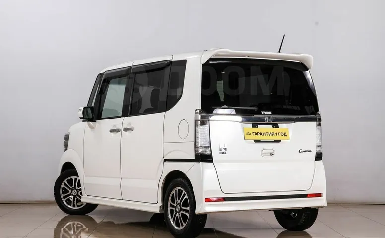 Honda N-BOX, 1 поколение