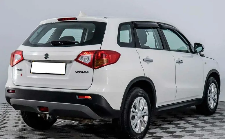 Suzuki vitara мкпп 2017 с пробегом 104 930 км