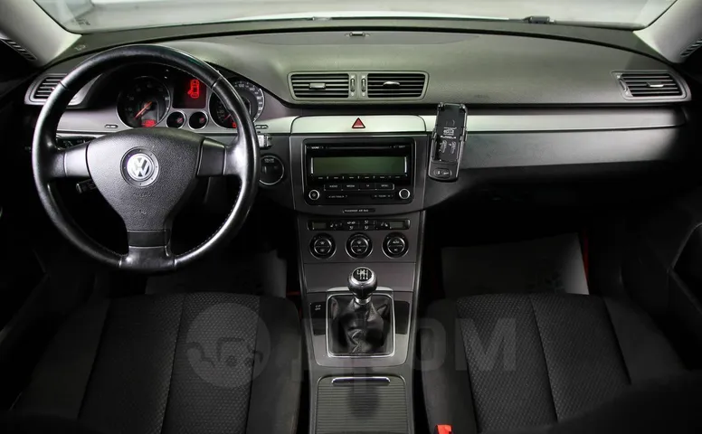 Volkswagen Passat, 6 поколение