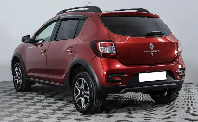 Renault sandero stepway cvt 2021 с пробегом 11 200 км