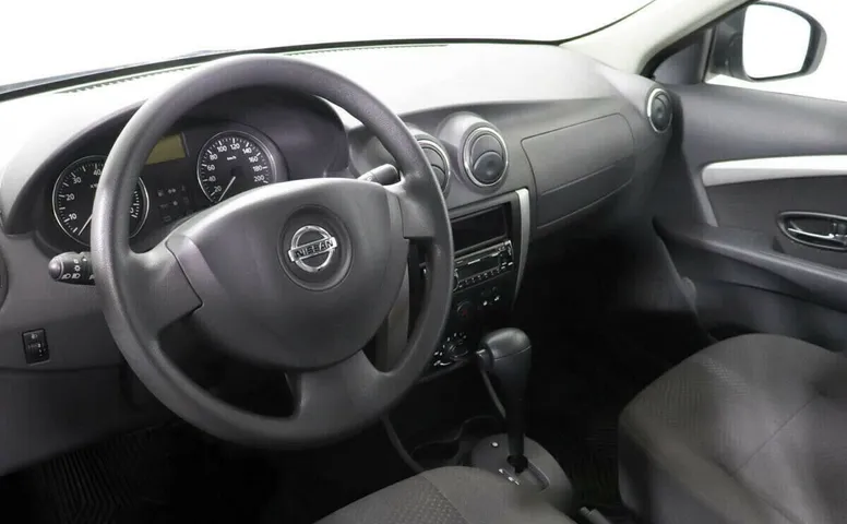 Nissan Almera III (G15)