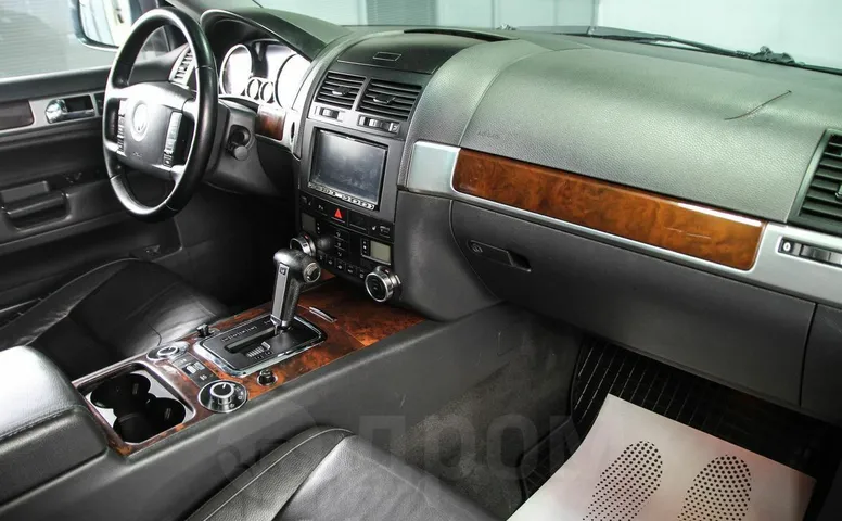 Volkswagen Touareg, 1 поколение, рестайлинг