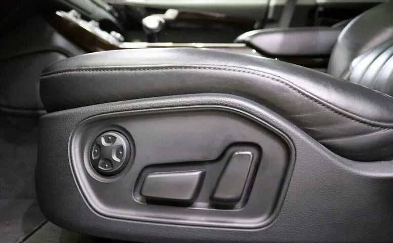 Audi A8 III (D4)