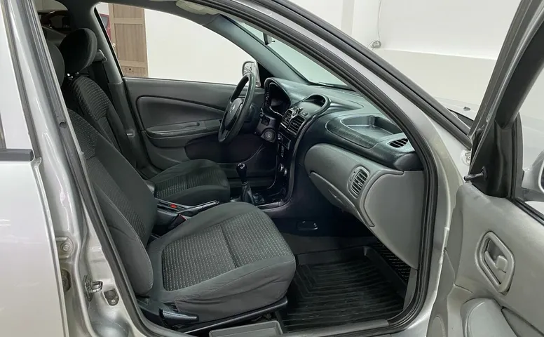 Nissan ALMERA_CLASSIC 1.6 MT (107 л.с.)
