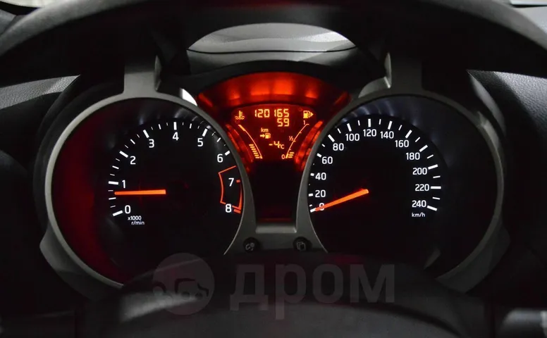 Nissan Juke, 1 поколение