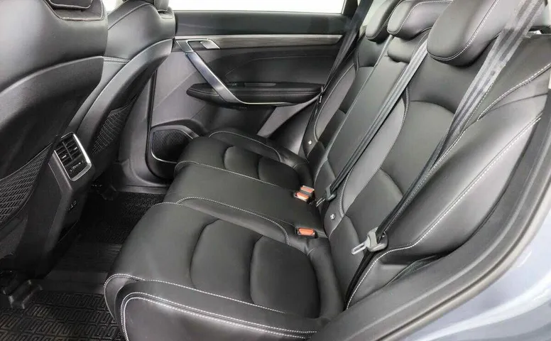 Geely atlas pro робот 2021 с пробегом 8 100 км