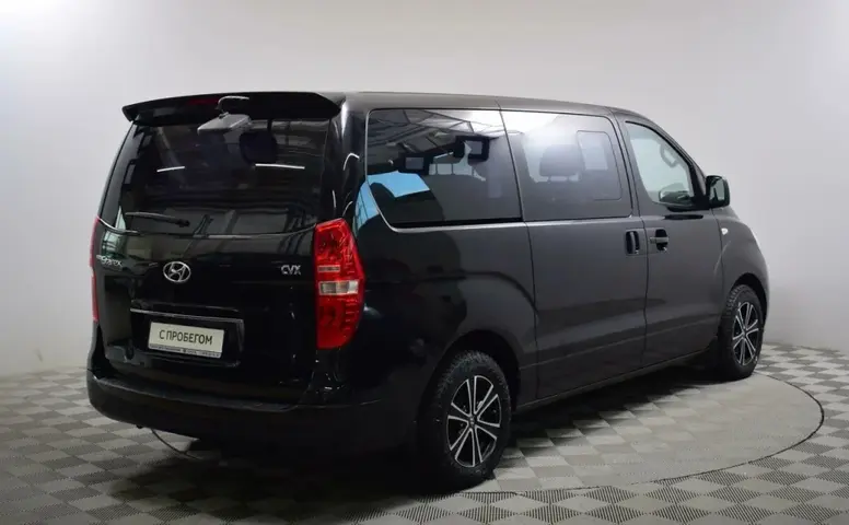 Hyundai Grand Starex
