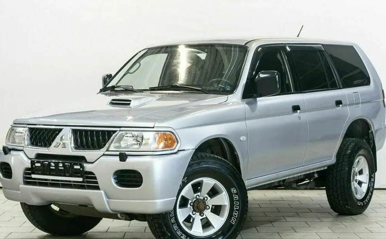 Mitsubishi pajero sport
