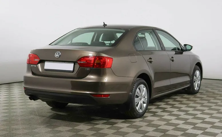 Volkswagen Jetta VI