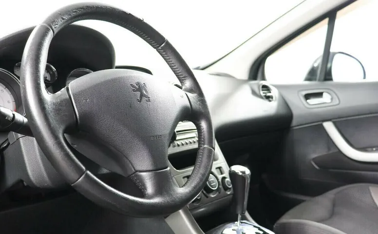 Peugeot 308 I