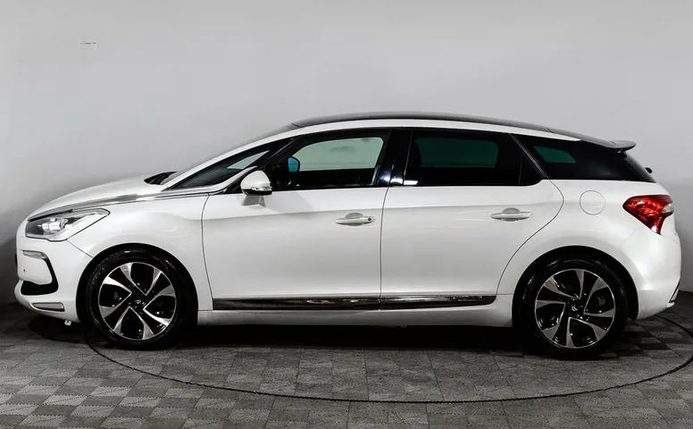 Citroen DS5