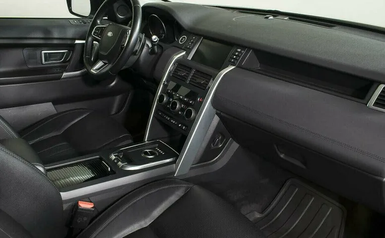 Land Rover Discovery Sport 2.0 Автомат