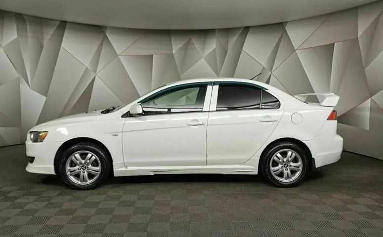 Mitsubishi lancer