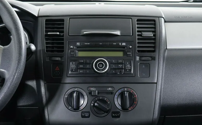 Nissan Tiida I Рестайлинг