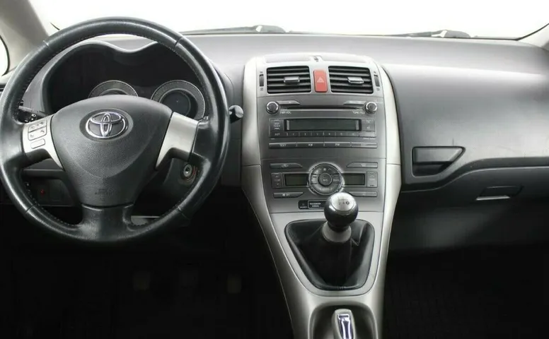 Toyota Auris I