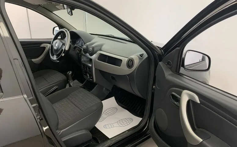 Renault SANDERO 1.4 MT (75 л.с.)