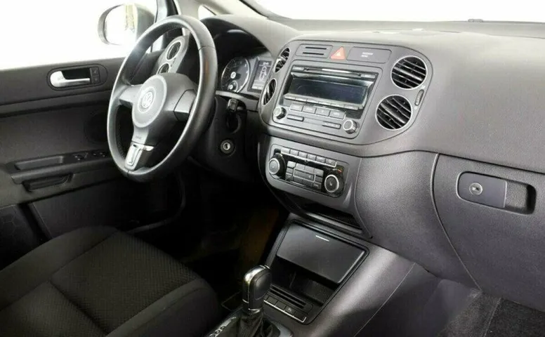 Volkswagen Golf Plus 1.6 Робот