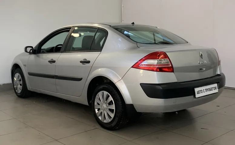 Renault MEGANE 1.6 MT (115 л.с.)