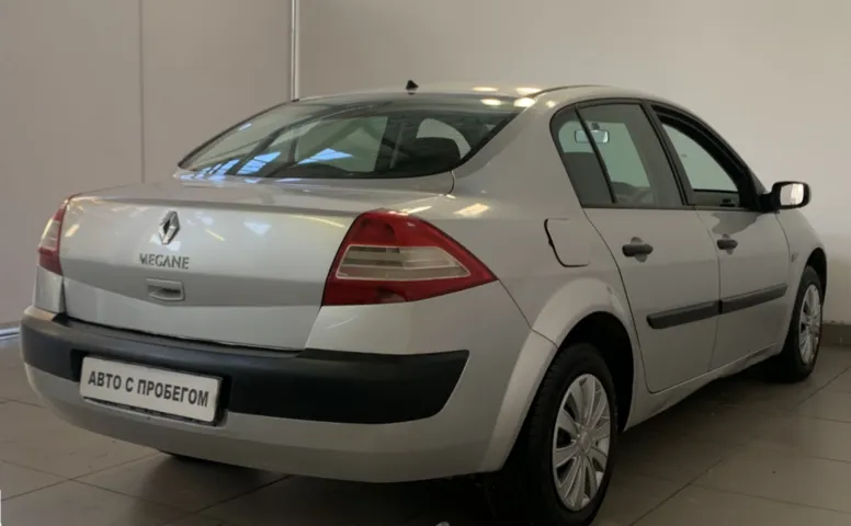 Renault MEGANE 1.6 MT (115 л.с.)