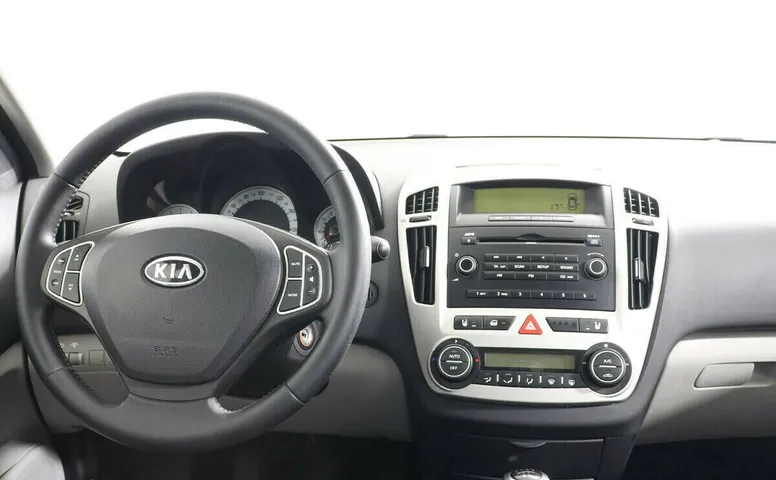 Kia Ceed I