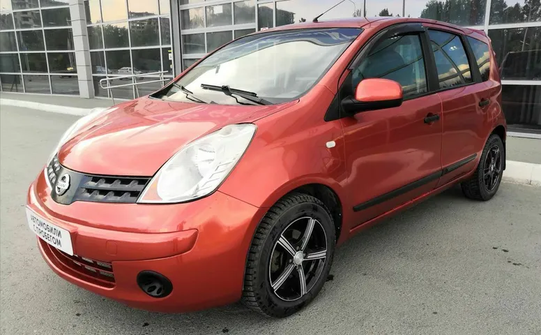 Nissan NOTE 1.4 MT (88 л.с.)