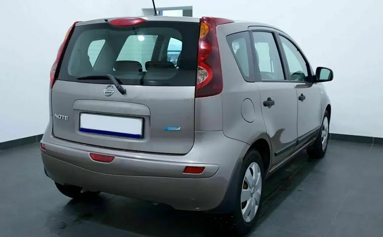 Nissan note