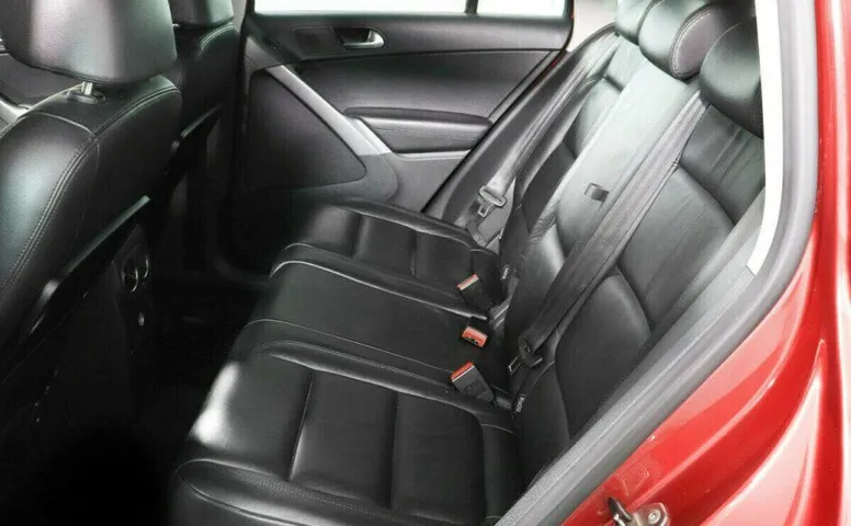 Volkswagen Tiguan 2.0 Автомат
