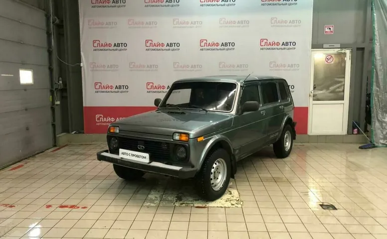 LADA (ВАЗ) NIVA 1.7 MT (80 л.с.) 4WD