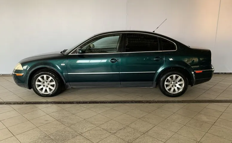 Volkswagen PASSAT 1.8 AT (170 л.с.)