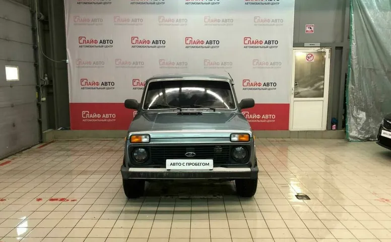 LADA (ВАЗ) NIVA 1.7 MT (80 л.с.) 4WD