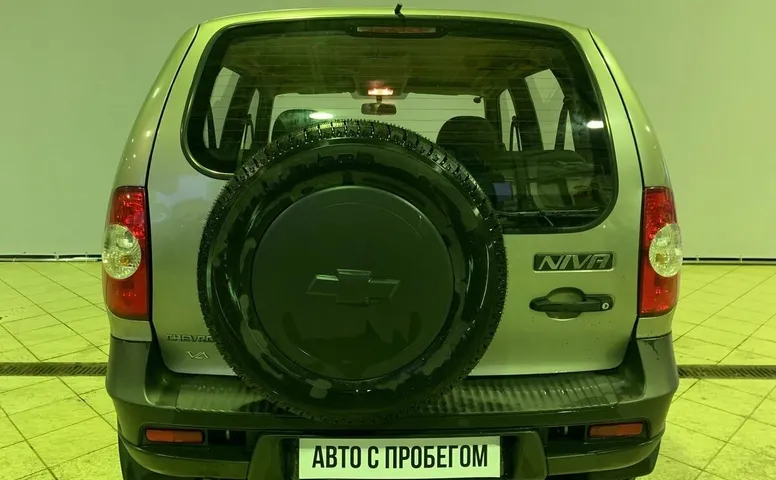 Chevrolet NIVA 1.7 MT (80 л.с.) 4WD